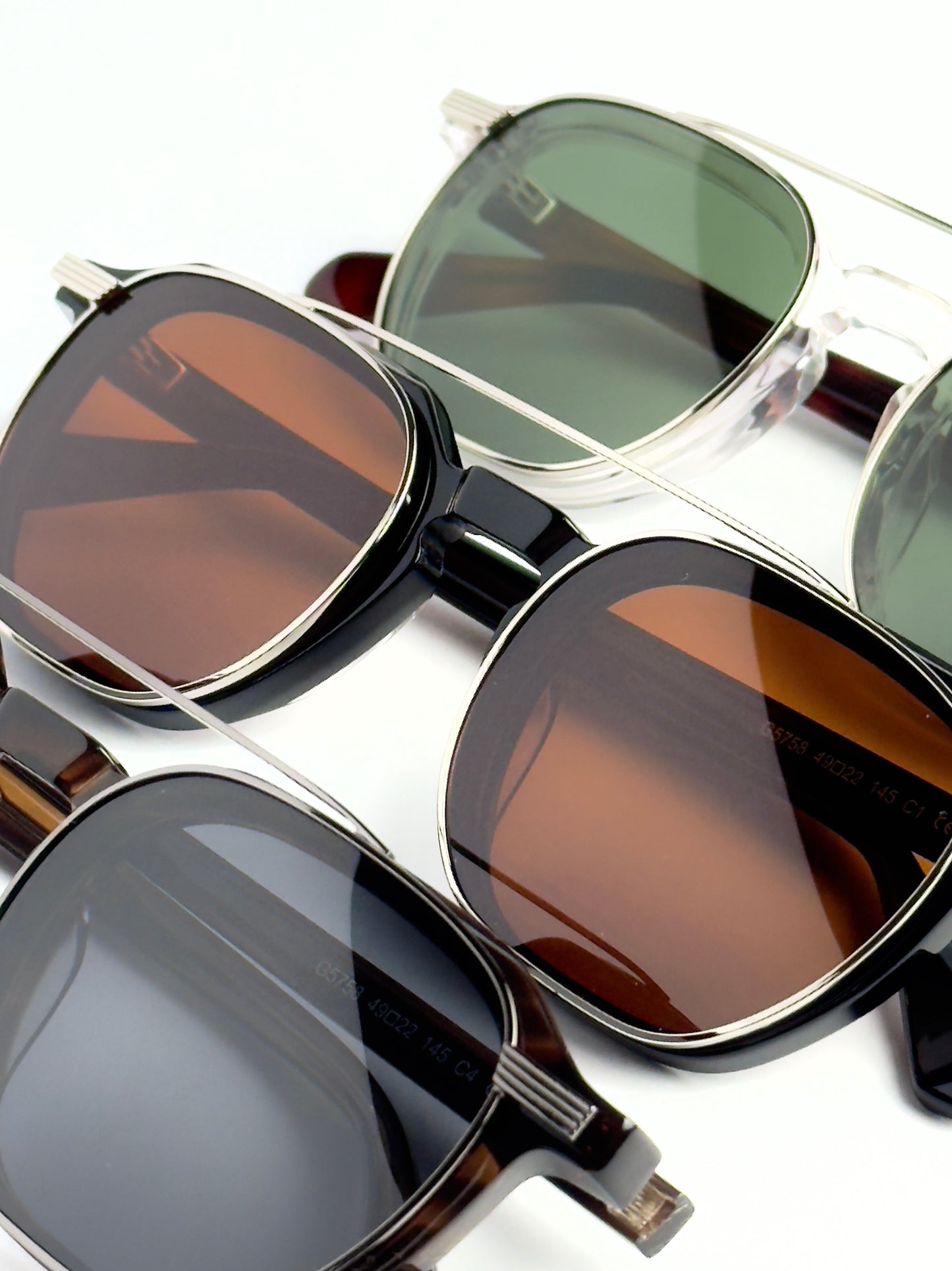 Gafas AUREA®️ 2 en 1 con clip magnético. estructura de titanio, Polarizadas y estilo Premium