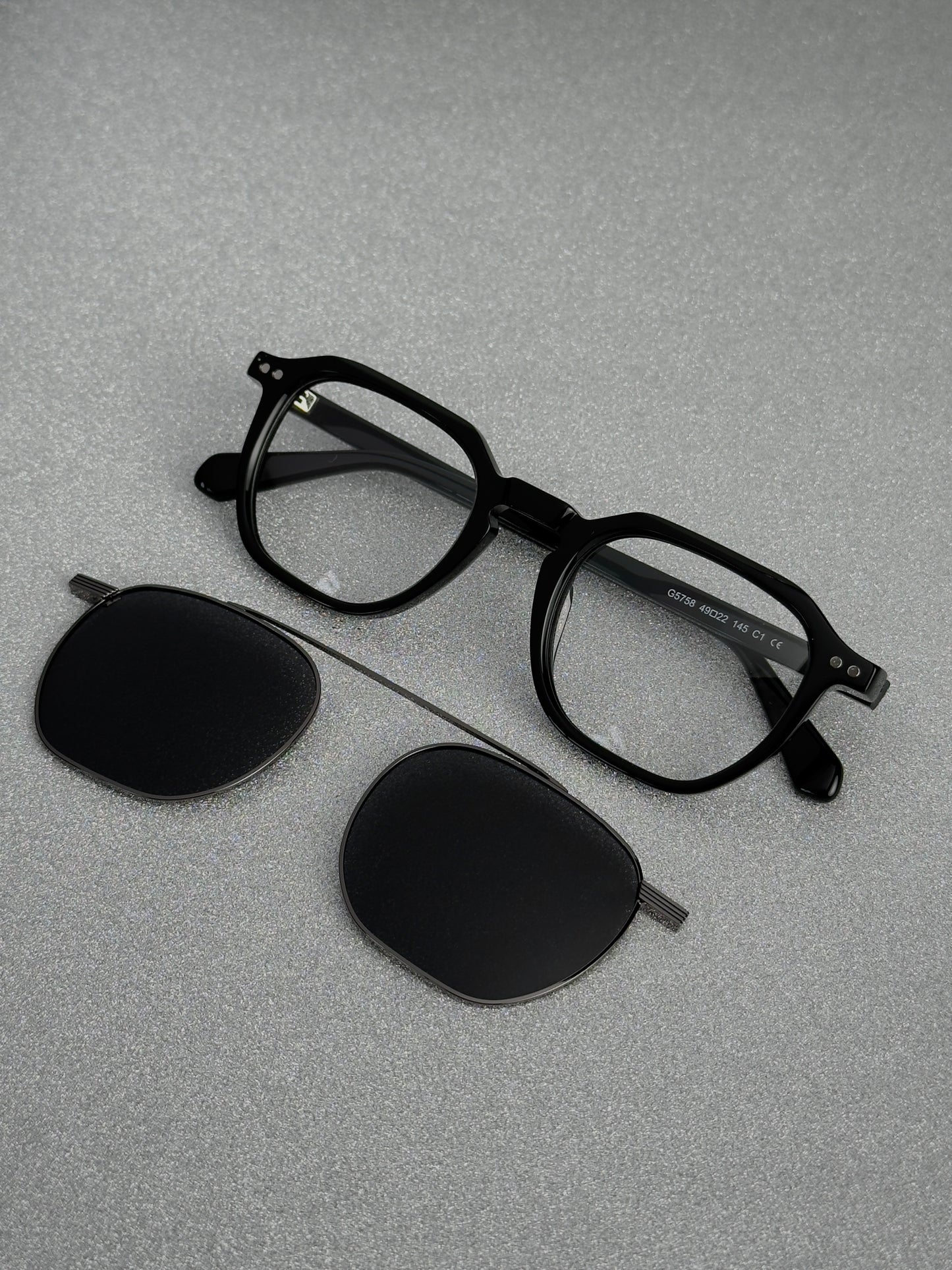 Gafas AUREA®️ 2 en 1 con clip magnético. estructura de titanio, Polarizadas y estilo Premium